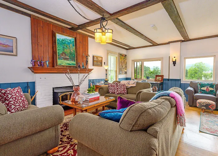 Hotel: Brass Lantern Inn