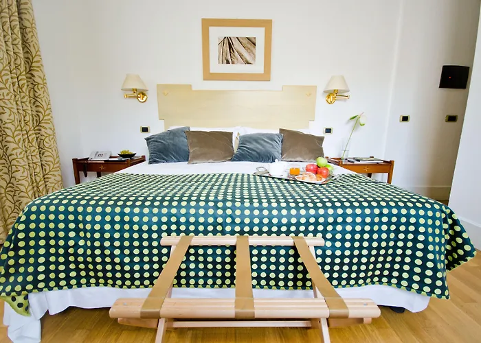 Renewed Hotel Plaza Opéra