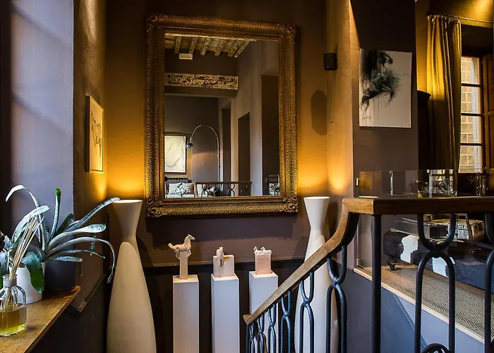  Porcellino Gallery Art Boutique Bb
