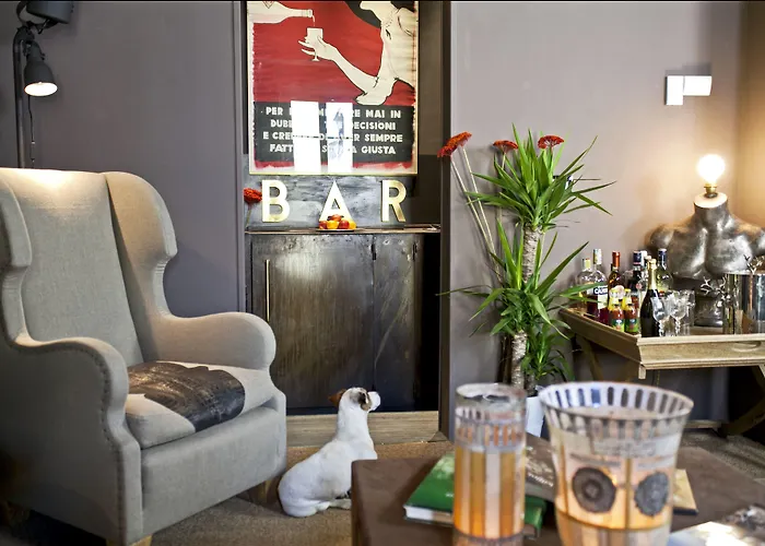  Porcellino Gallery Art Boutique Bb
