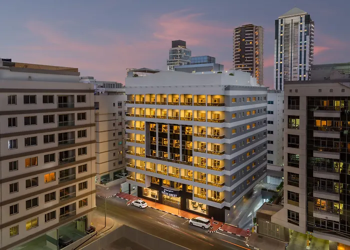 Savoy Crest Hotel Apartments