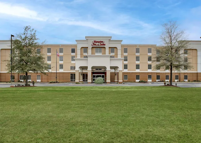 Pet Friendly hotel: Hampton Inn & Suites Jackson