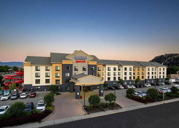 Ski hotel: Fairfield Inn & Suites By Marriott Kelowna