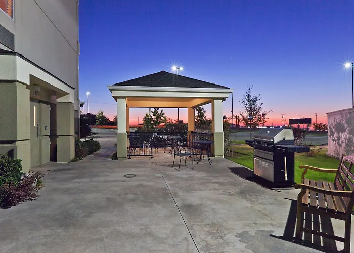 Airport Hotel: Candlewood Suites Wichita Falls At Maurine Street By Ihg