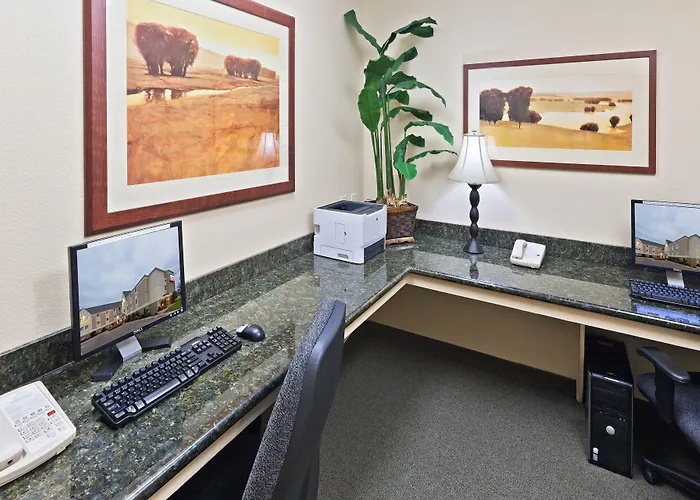 Airport Hotel: Candlewood Suites Wichita Falls At Maurine Street By Ihg