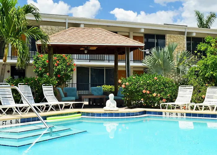 Hotels Close to Airport Dolphin Key - Cape Coral