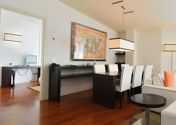 Hotel boutique Apenas: Eden Rock Resort