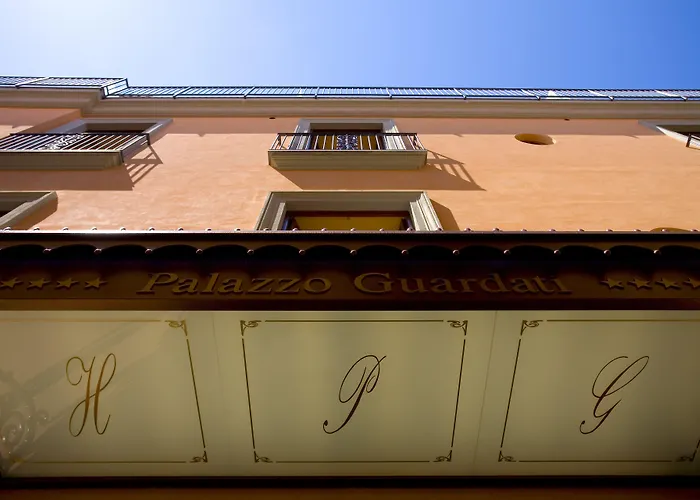 Hotel Jacuzzi: Hotel Palazzo Guardati