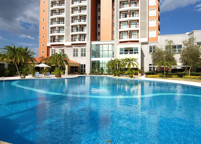 Hotel com piscina: Vitória Hotel Convention Indaiatuba