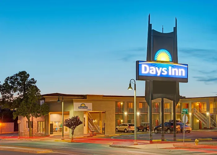Resort: Days Inn By Wyndham Albuquerque Downtown