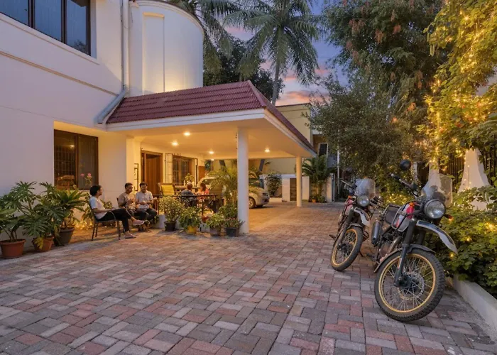 Dog friendly hotels Gandhi