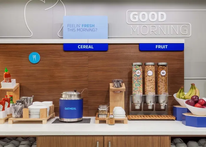 Holiday Inn Express Hotel & Suites Sheldon By Ihg