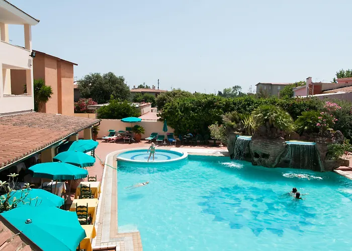 Hotel con piscina: Hotel Maria Rosaria