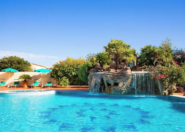 Hotel con piscina: Hotel Maria Rosaria