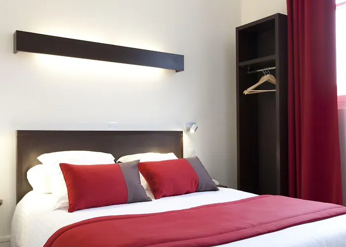 Logis Hotel Chateaubriand Nantes