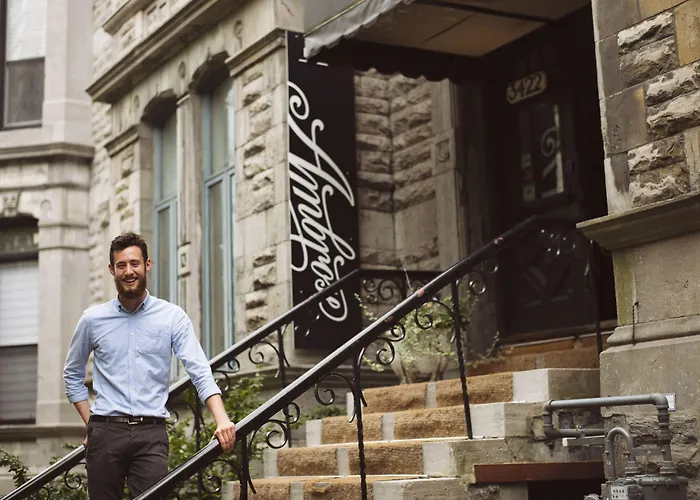 Cheap hotel: Ambrose House & Cafe - Self Check-In Guesthouse