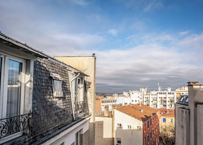 Hotel De Flore - Montmartre