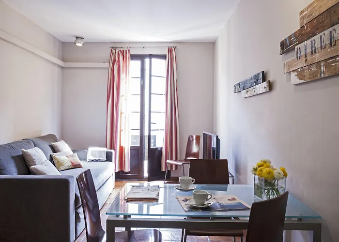Apartamento: AinB Las Ramblas-Guardia Apartments