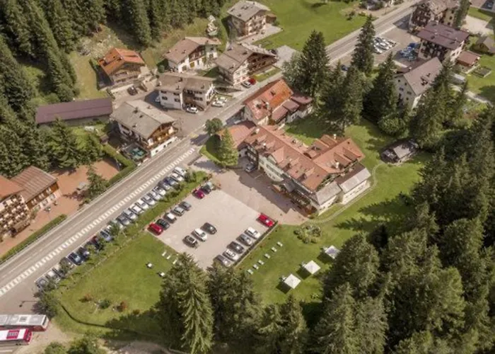 Hotel Villa Rosella Park&Wellness Canazei