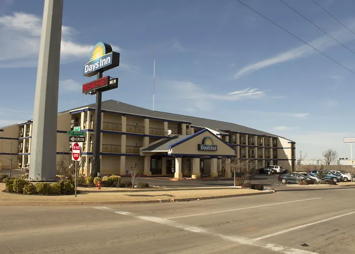 Cheap hotel: Days Inn By Wyndham Oklahoma City/Moore