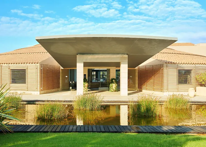 Hotel with view: Capovaticano Resort Thalasso Spa