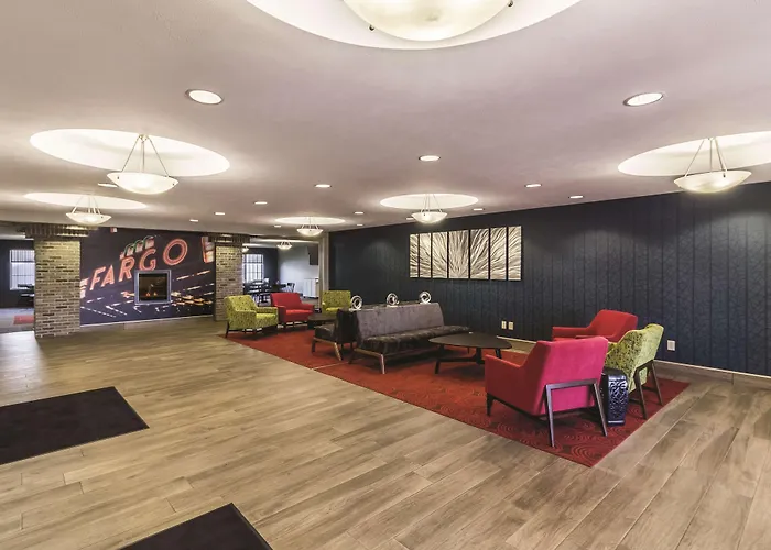 Hotel: La Quinta By Wyndham Fargo-Medical Center