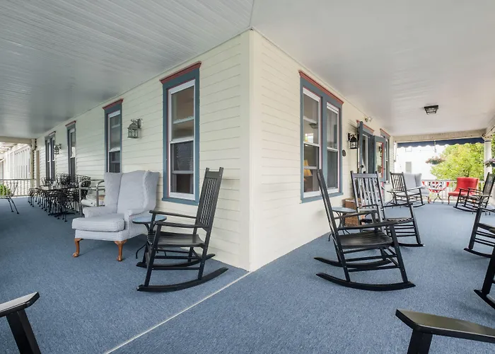 B&B only: Scarborough Inn