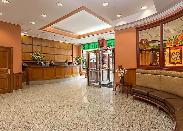 Pets Allowed Hotel Chelsea Savoy