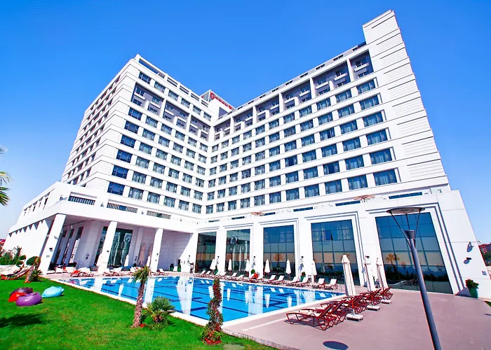 Hôtel de l'aéroport: The Green Park Pendik