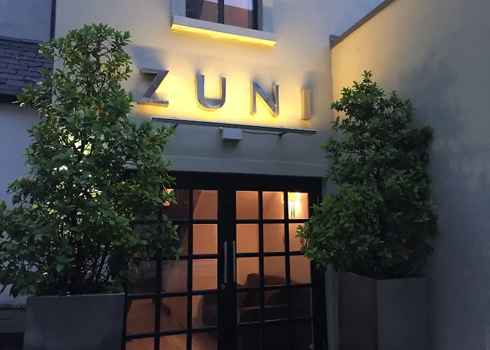 Cheap hotels Zuni Restaurant & Boutique