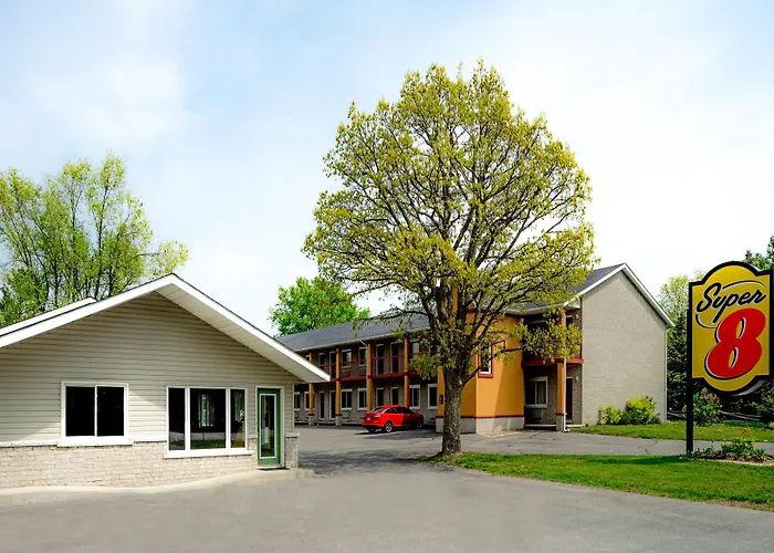 Motels Super 8 By Wyndham Kingston