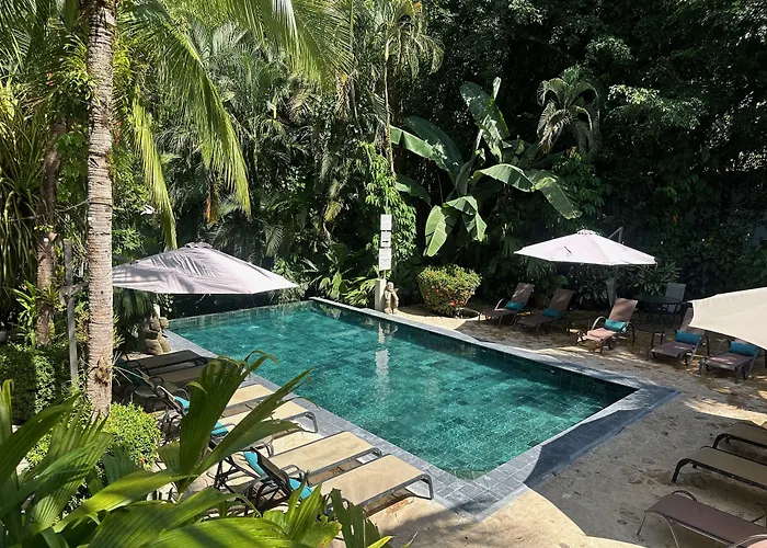  Falls At Manuel Antonio