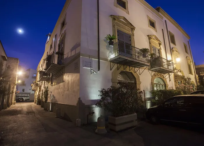 Hotel con tennis: Hotel Palazzo Brunaccini