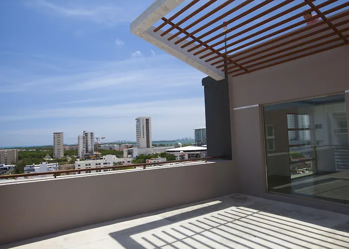 Wyndham Garden Downtown