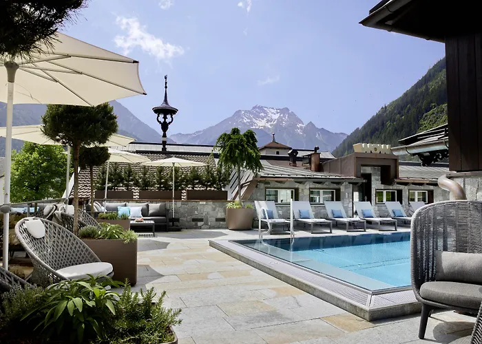 Boutique hotel only: Hotel Neue Post