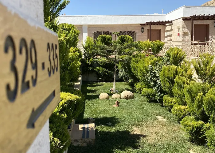 Petra Guest House Hotel