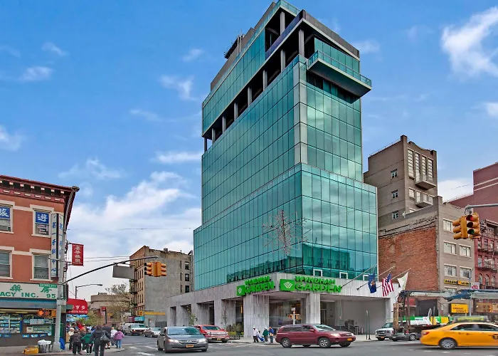  Wyndham Garden Chinatown