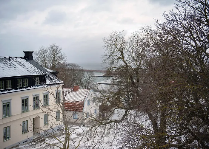 Hotel cerca del aeropuerto: Hotell Slottsbacken