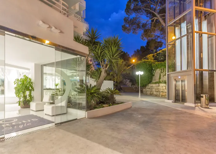 Fergus Style Cala Blanca Suites Santa Ponsa