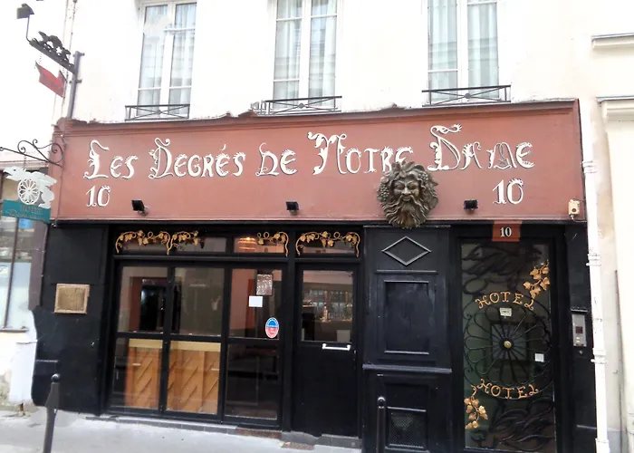 Hotel romántico: Hôtel les Degrés de Notre Dame