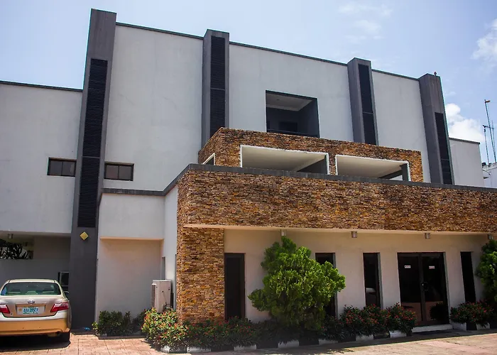 S & S & Suites