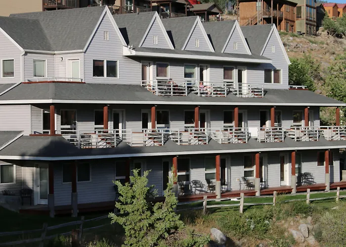 Motel: Absaroka Lodge