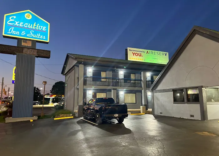 Motel: Executive Inn And Suites - Jackson