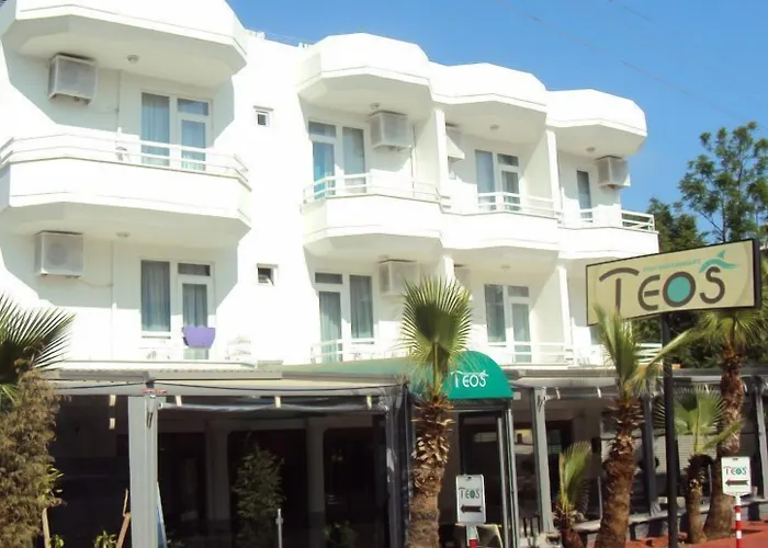 Hotel near College: Teos Hotel