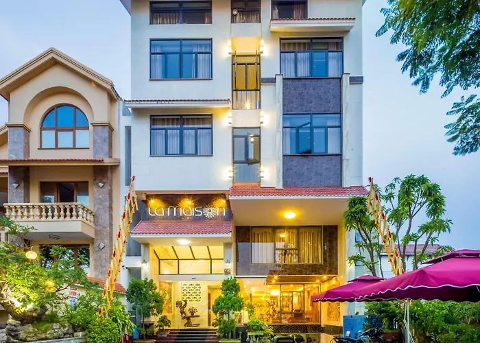 3 star hotel: La Maison Danang Beach Hotel