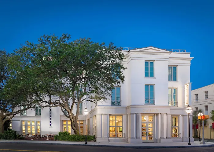Dog friendly hotels Grand Bohemian Charleston, Autograph Collection