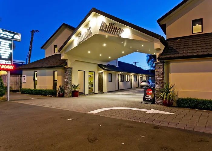 Hotels with a view Ballinor Motor Inn