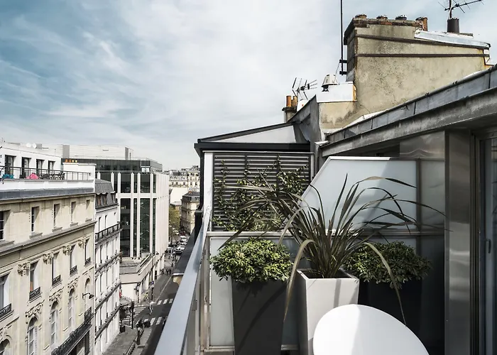 Hotel de 4 estrelas: Hotel Ekta Champs Elysees