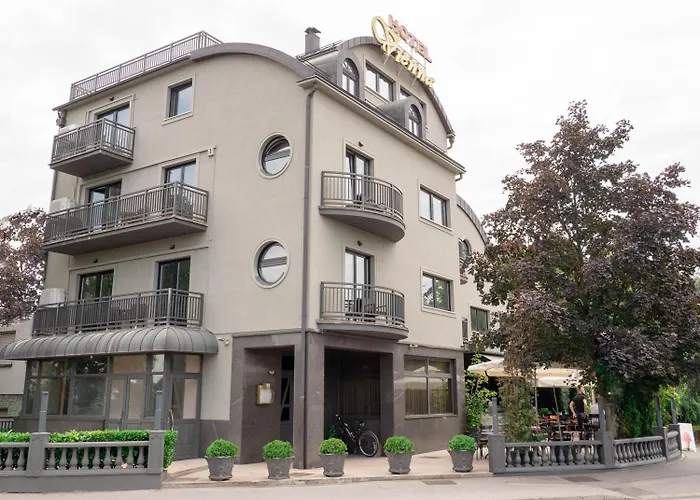 Cheap hotel: Hotel Vienna