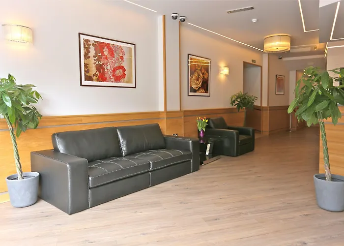 3 sterren hotel: London Kings Hotel